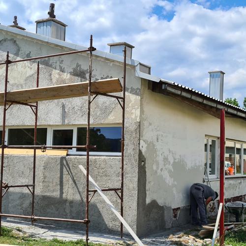 Uređenje fasade upravne zgrade Poslovne zone Lič